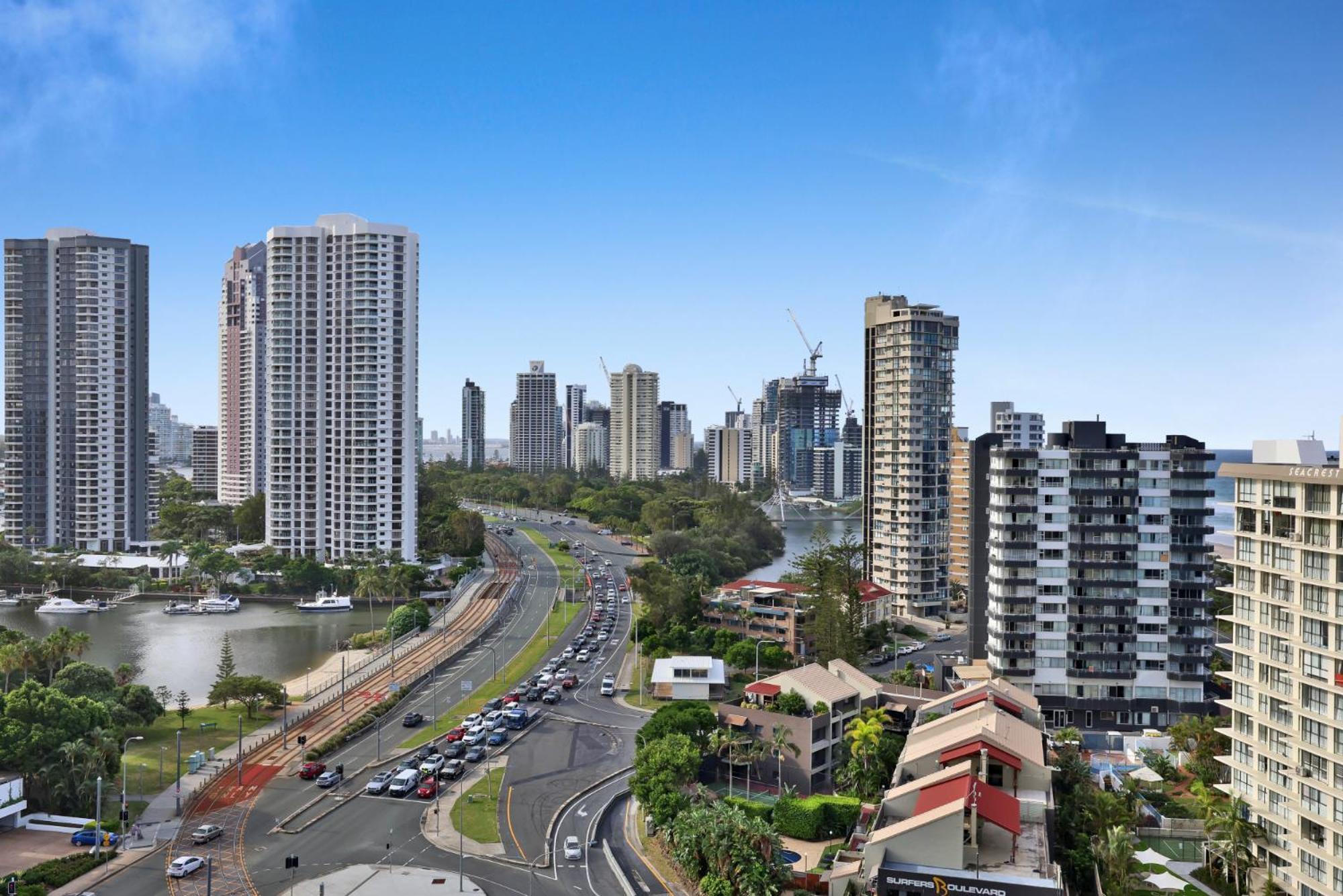 Apartment Ocean View 2-bed With Pool, Tennis Court & Bbq